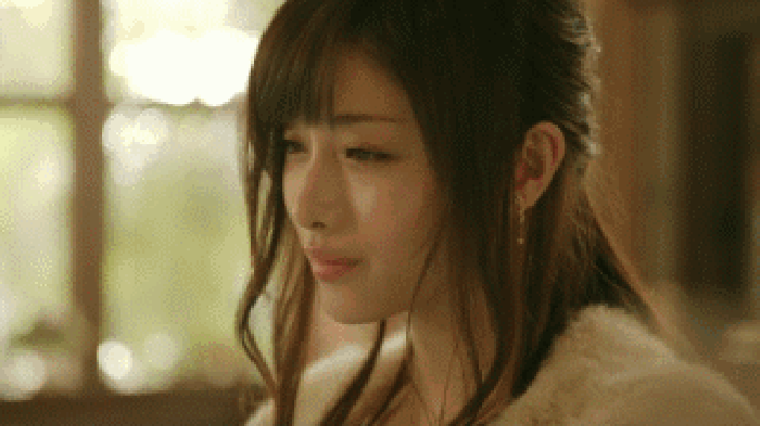 15岁获“完美少女”24岁低谷25岁癌症，石原里美逆袭国民女神