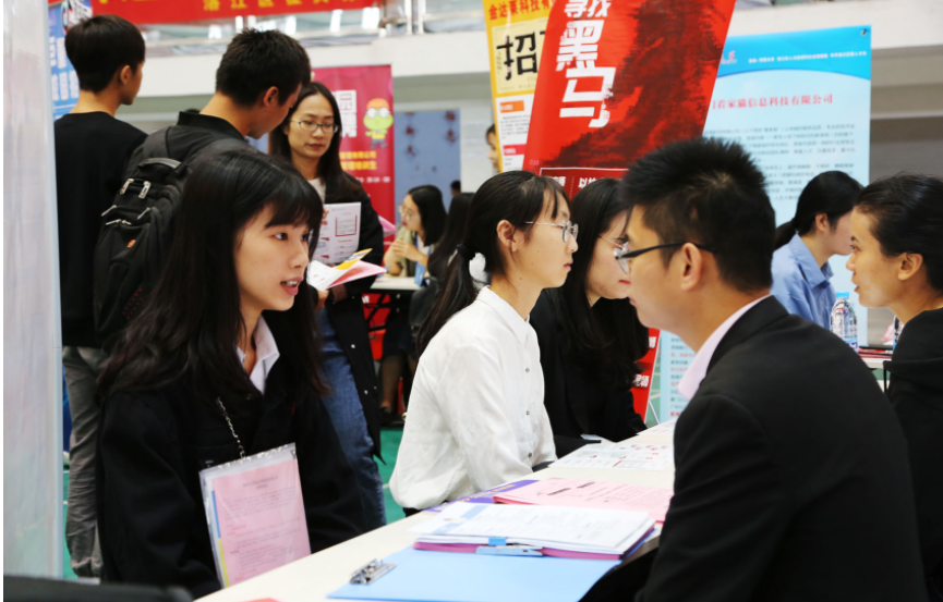 中国烟草大量招聘，年薪平均18万，这5所大学的学生有福了