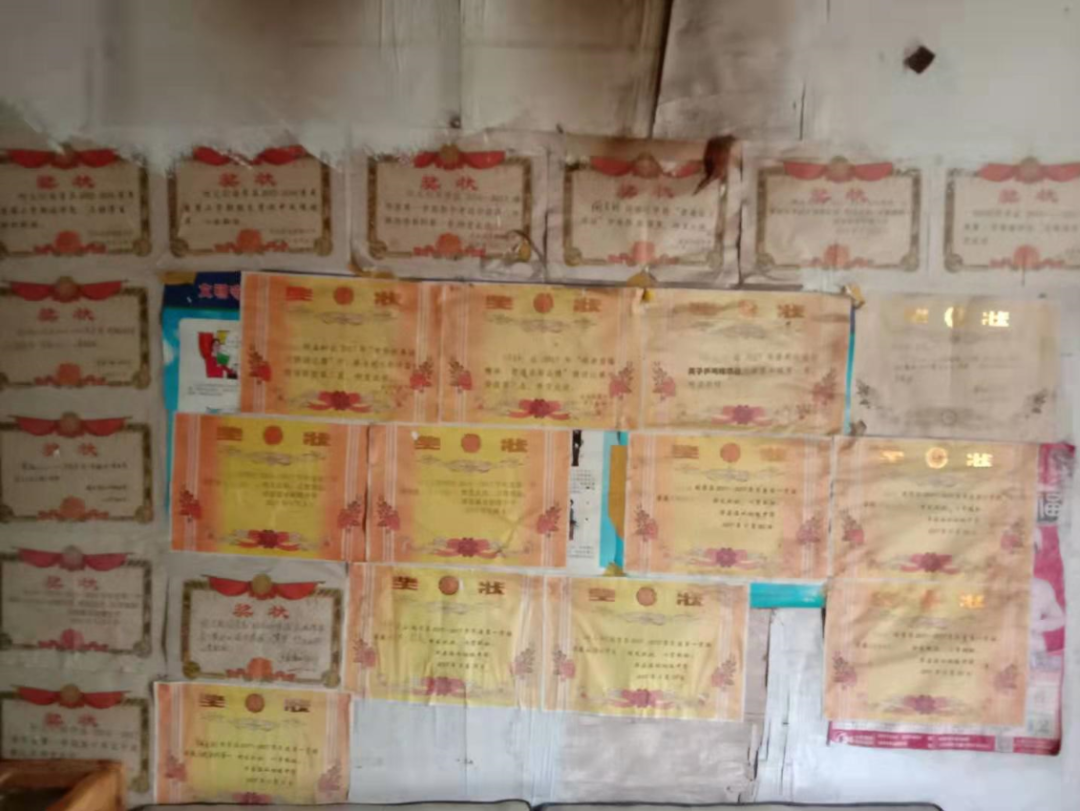 争气！爷爷带大的孩子考上重点大学，希望利用空余时间帮助更多人