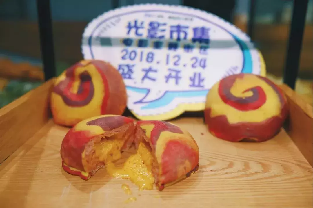 东方影都茂“光影市集”即将开业，自媒体探店先睹为快，福利等你拿