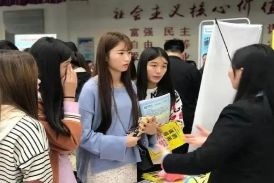 西南财大毕业生就业情况曝光，140人签约建行，18人顺利入职华为