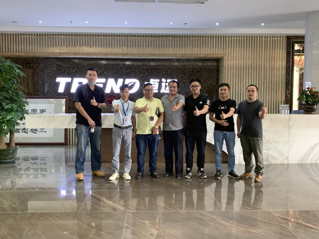 香洲正方控股集团莅临卓远·健康能量砖参观考察