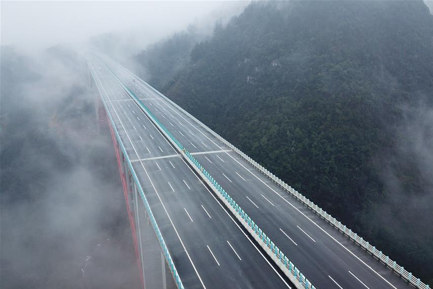 而"北海支线"则是g7212高速的重要组部分,还是广西"高速公路网"的一个