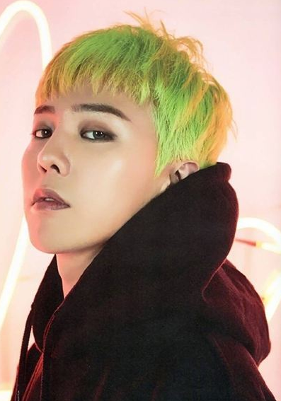 权志龙31岁生日，TOP为GD庆生，同时迎来bigbang出道13周年
