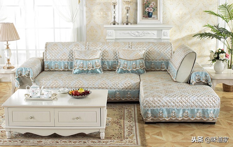 铺块欧式沙发垫，造贵族范儿的客厅