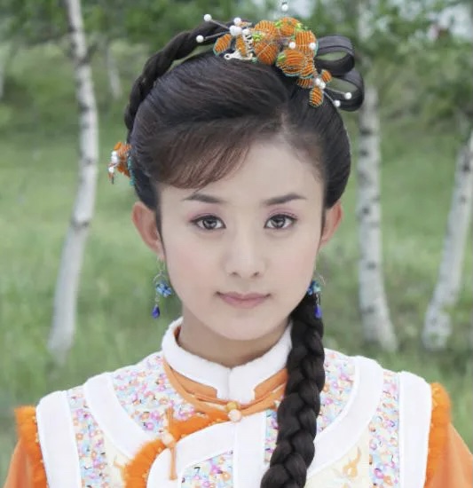 赵丽颖的上位史:从"丫鬟命"到名下10几家公司,她经历了什么?