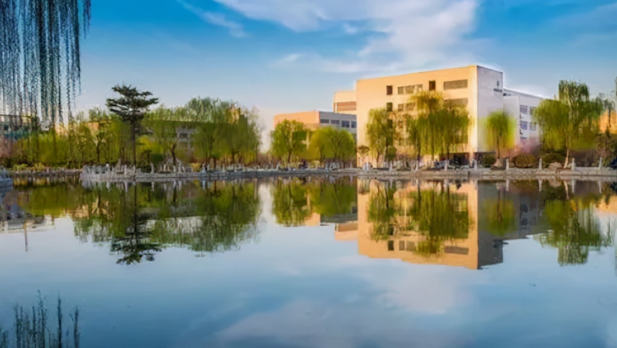 孩子考上211大学，妈妈朋友圈晒“录取通知书”，反而惹一肚子气