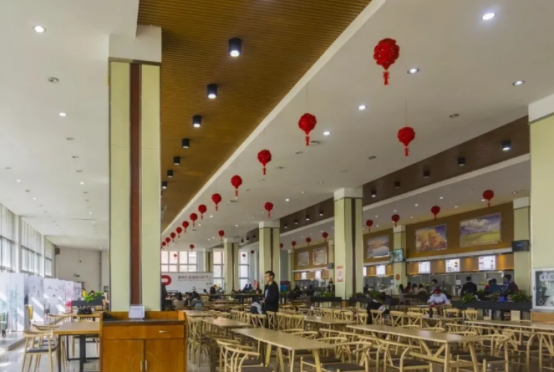 “专属”地铁线！高颜值餐厅！超“豪华”宿舍！兰州大学一次满足你！