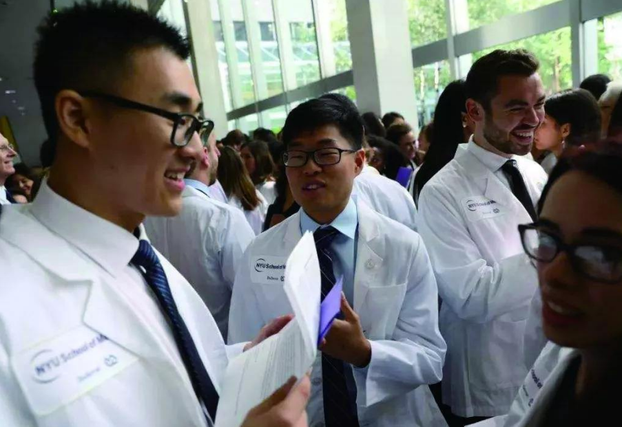 专科生想拥有“铁饭碗”,可报考公费医学生，学费还能免