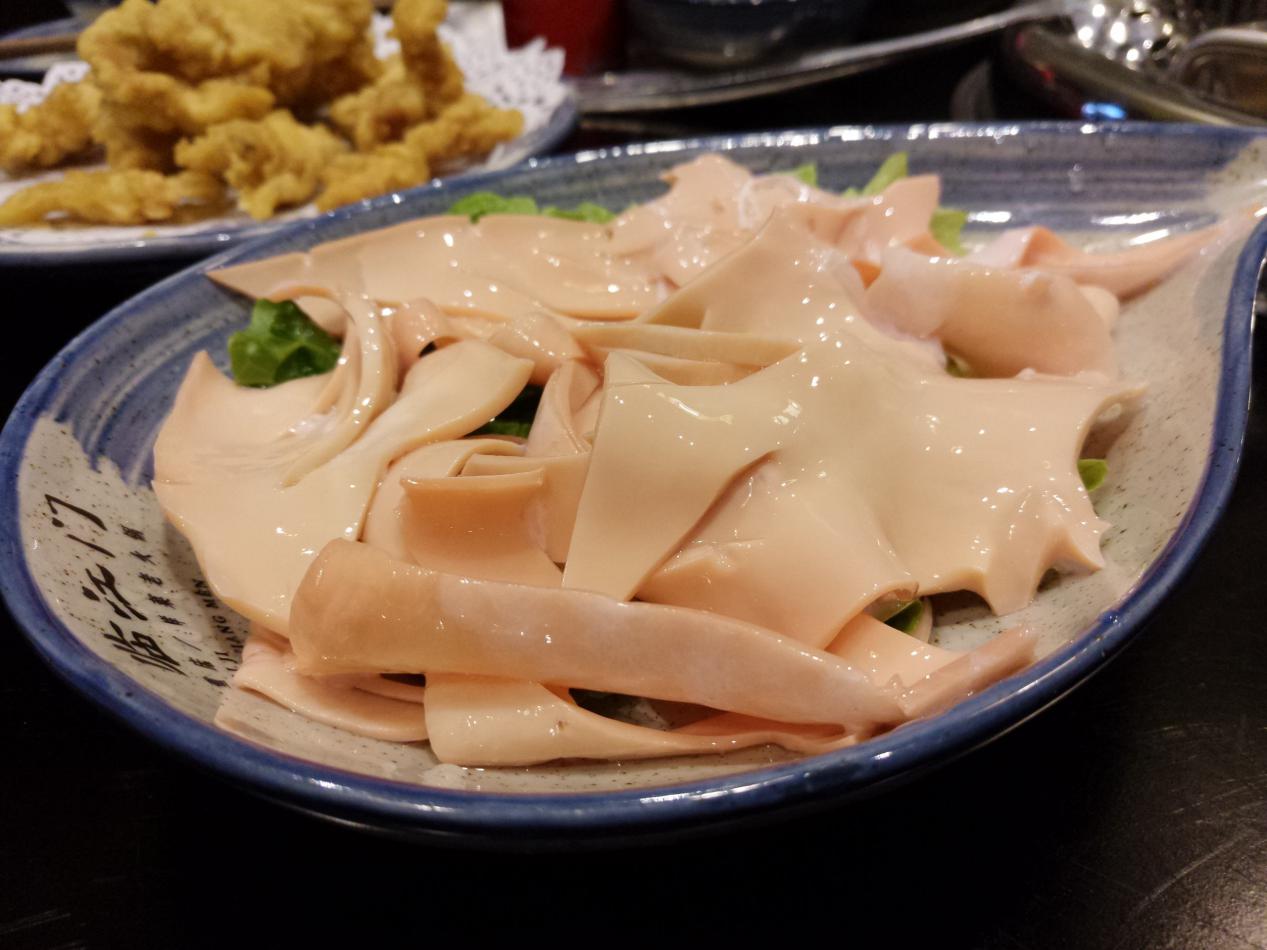 黄喉是什么是动物的什么部位