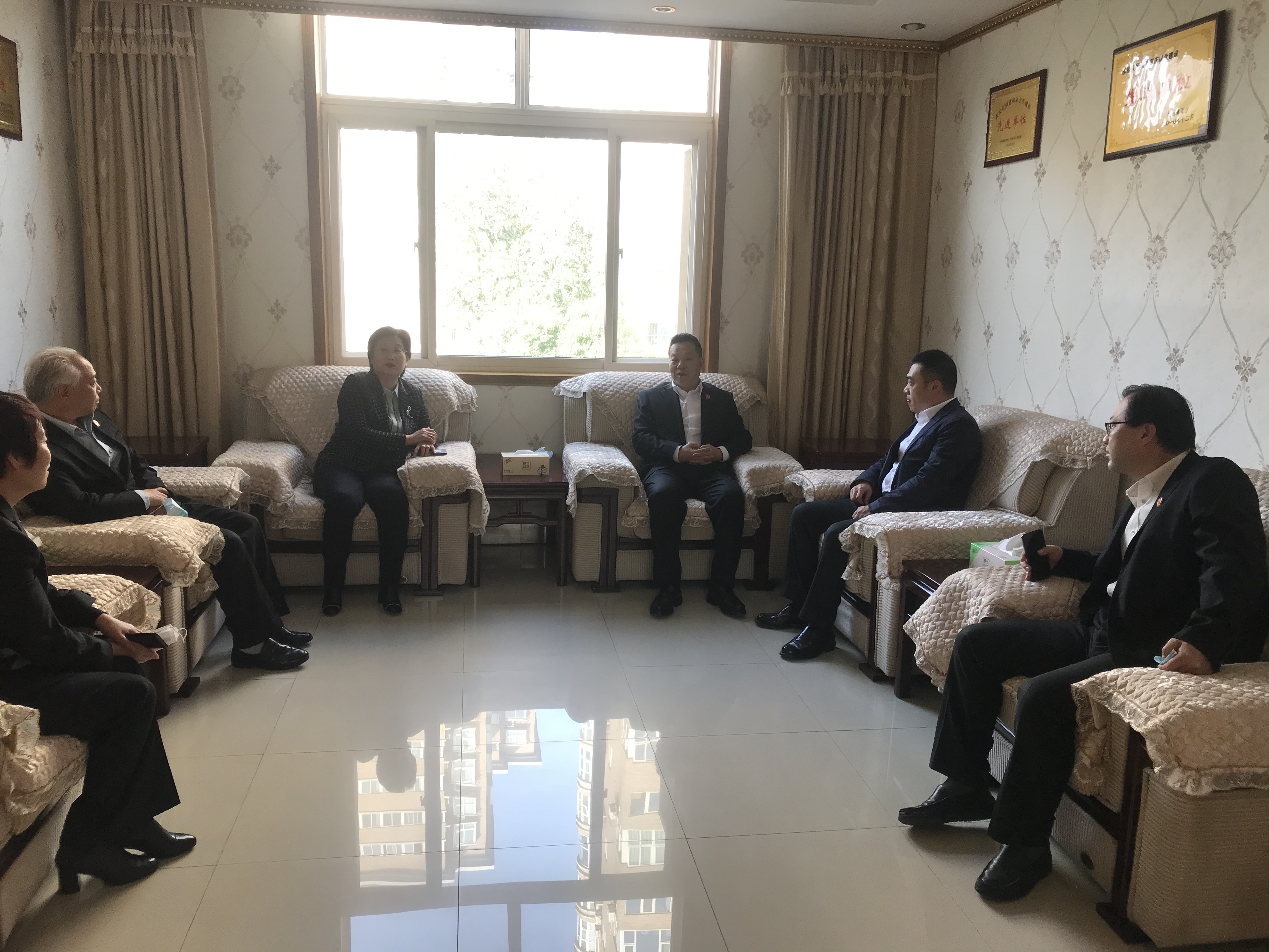 西安未央法院：携法走进社区 护航长乐未央