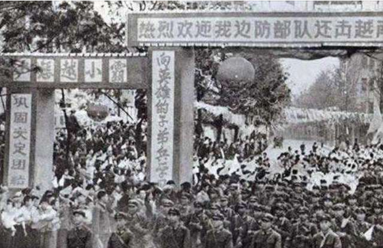 1985年百万裁军，很多部队领导不服，邓小平回应：头头不通调头头