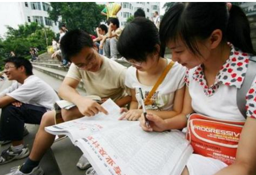 3所包分配的警校，学生毕业就直接从事铁饭碗，发展前景十分可观