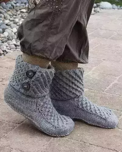 打毛线鞋子的花样图片(五花八门毛线鞋) - 赤虎壹号