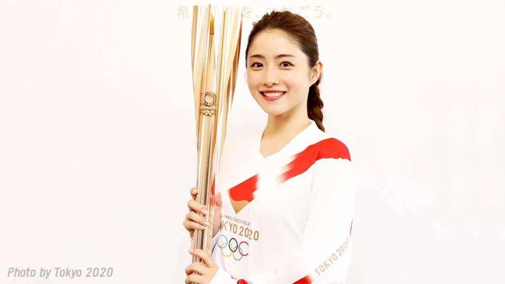 2016年世界最美面孔100人榜单揭晓 15岁少女荣耀入选