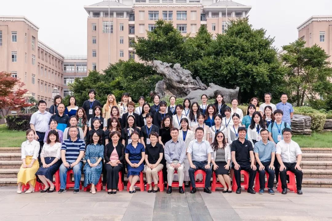 漂亮！名校云集，湖北女学霸脱颖而出，一举拿下“一等奖”！