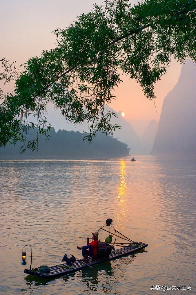 高考满分作文：《平凡如沙，光亮如珠》《甘愿做“补白”》