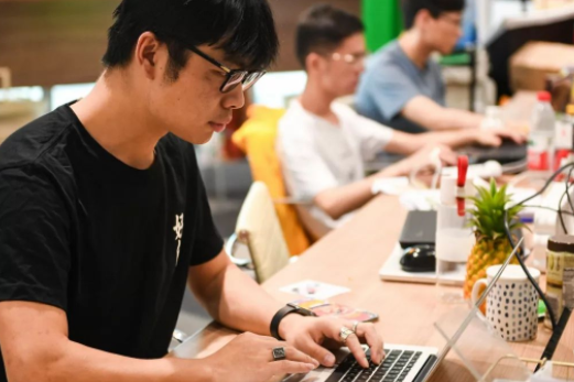 高职和专科院校哪个更好？其中一个需要参加高考，考生要提前了解