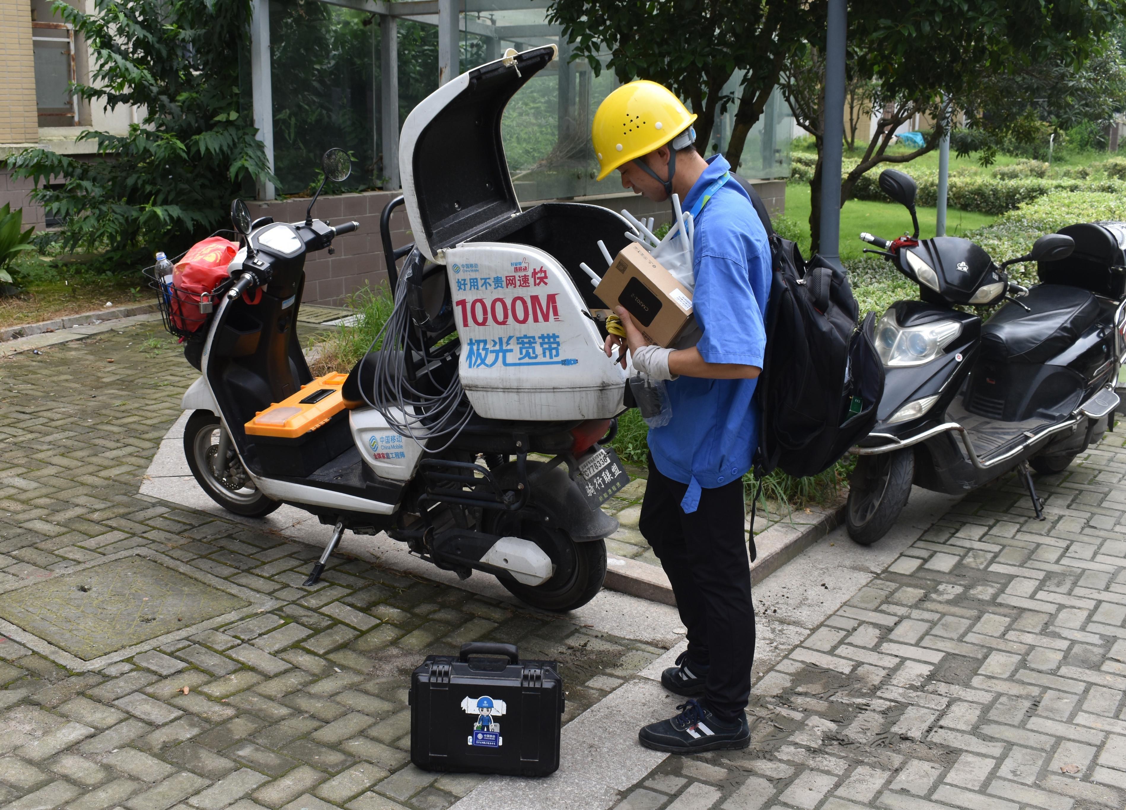 一人守护着小区网络——记无锡移动平凡的宽带装维人员