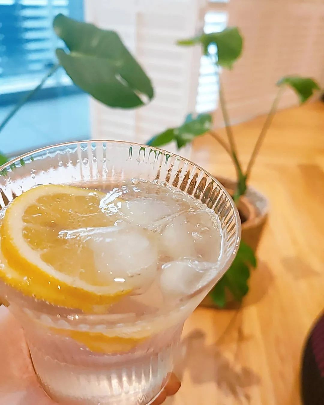 38岁Hebe亿元顶楼豪宅曝光，413㎡一个人住，太爽