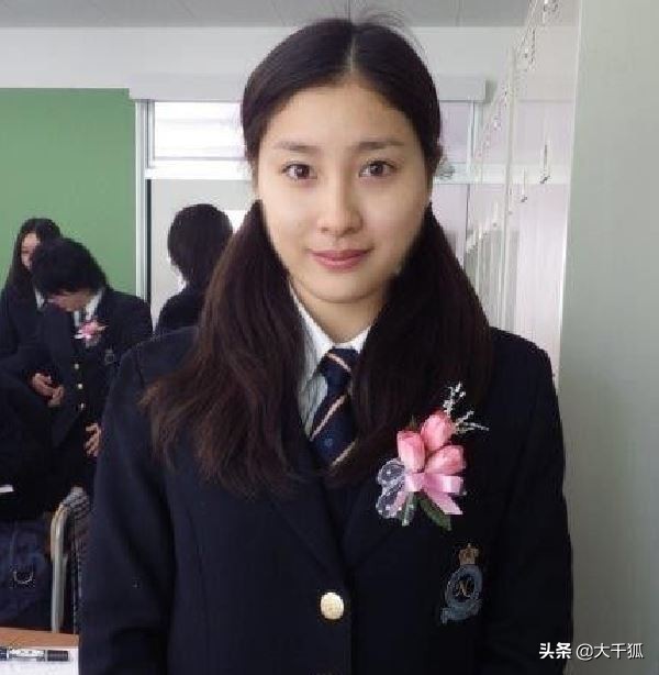 奇葩，25岁日本女星第四次大学留级，读了八年还没有毕业