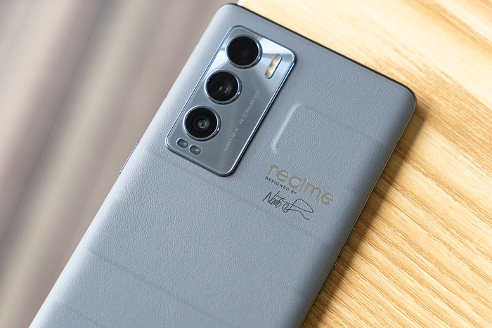 建议可以考虑这几款搭载骁龙870的性价比手机，不输天玑8100