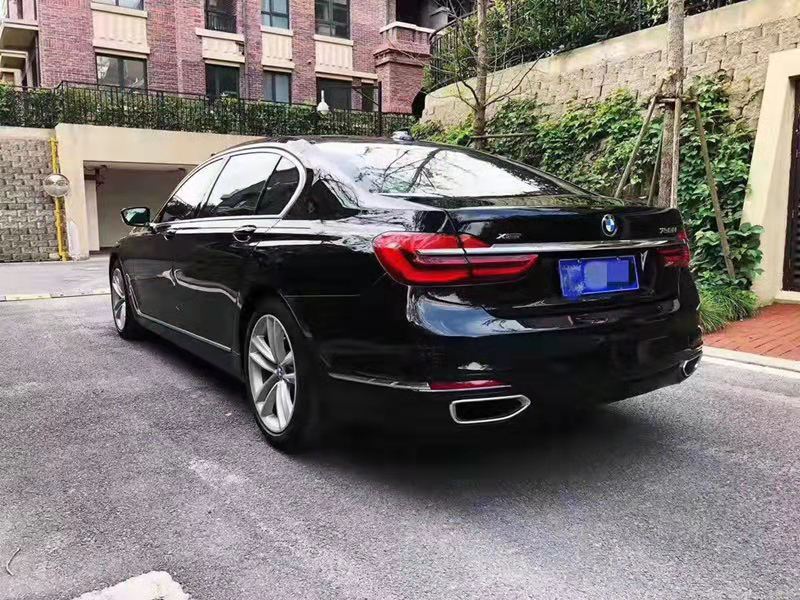 只卖100万的宝马7系二手车，才2年车龄可以考虑吗？