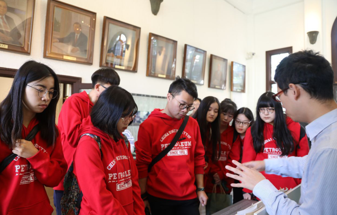 上海落户政策条件放宽，部分毕业生可直接落户，应把握住机会