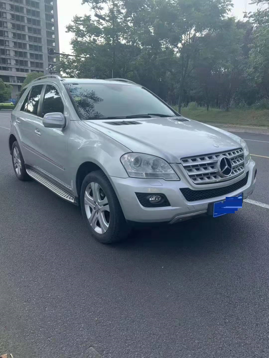 百万级的奔驰ML350才开9年就只卖15万？能买吗？
