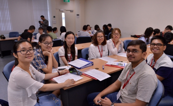 大一新生竞选“班干部”，哪个最有益？聪明的人都选这几个