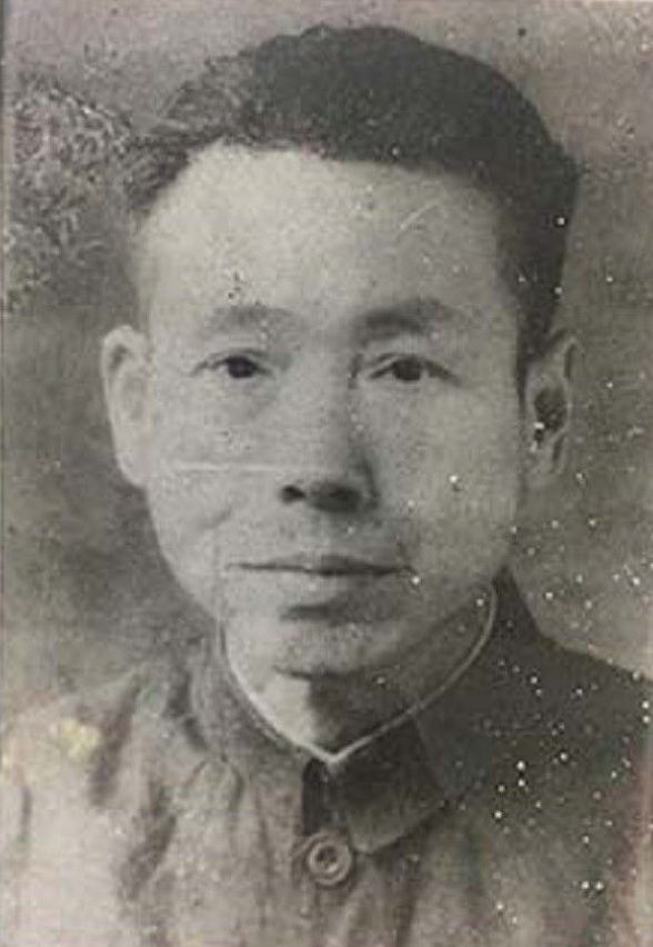 方志敏遇害后：埋在江边22年无人发现，妻至死未改嫁，子女多成才