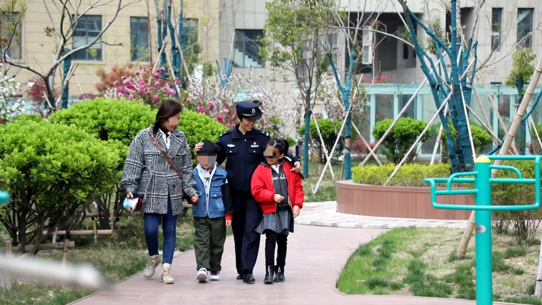 微山县公安局夏镇第一派出所指导员李霞:湖区警花别样红