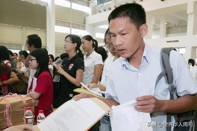 12年前，被复旦大学破格录取的38岁三轮车夫，如今怎么样了？