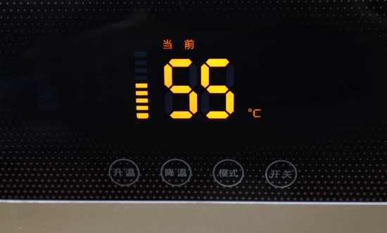 不拔插头也能无电洗浴，万家乐S6热水器评测