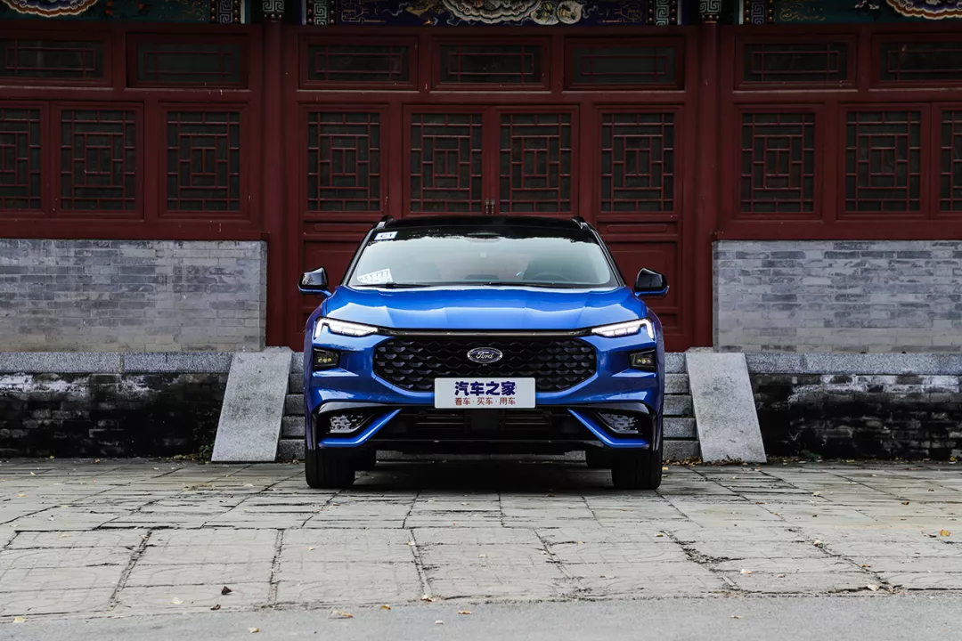 238马力+8AT！颜值不输宝马X4，这辆SUV福特EVOS本月上市