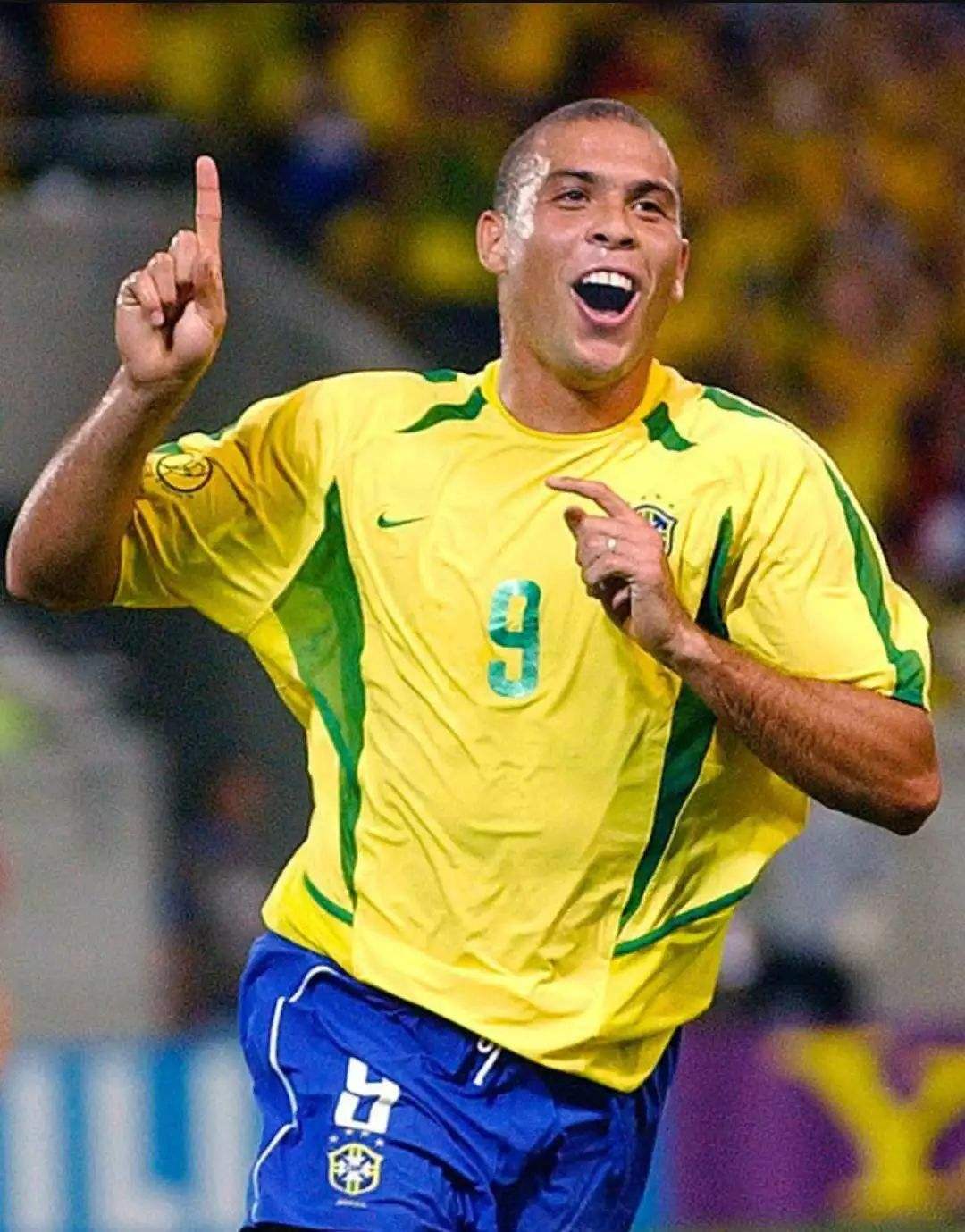 钟摆式过人为什么少了(罗纳尔多的经典绝技钟摆过人,为何现在绝迹江湖