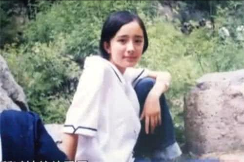 杨幂的上位史和她的绯闻男友们，黑料满满的她如何走到今天这一步