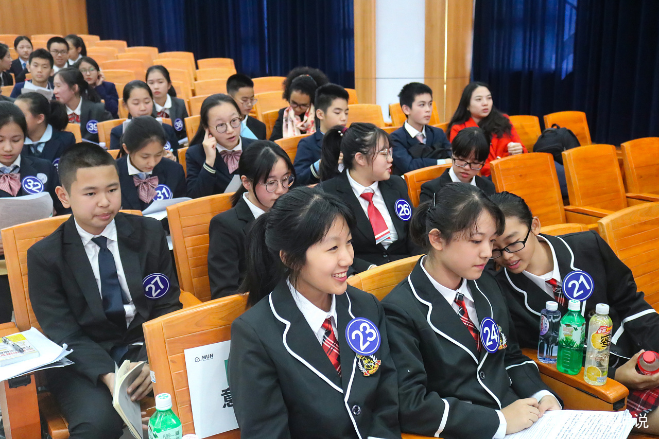 2021深圳中考各校喜报盘点，570分以上都多，最高594分