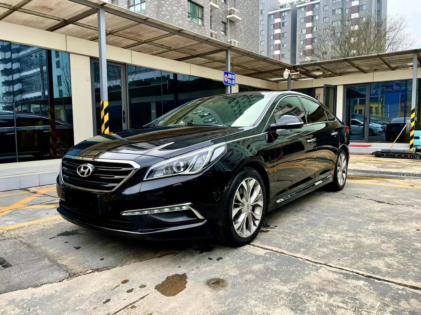 2015年现代索九1.6T自动DLX尊贵型，现在市场值什么价？