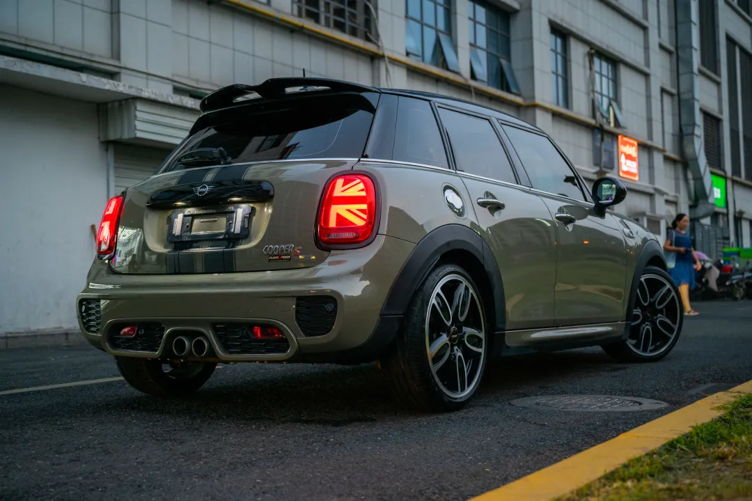 梦想十年，最终选了又小又暴躁的它——二手MINI COOPER S赛车手