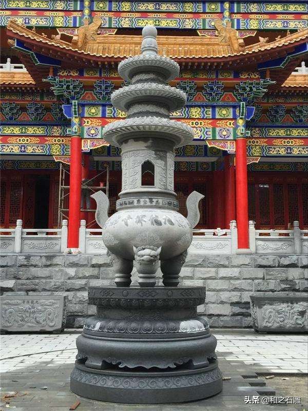 石雕香炉对于闽南地区祠堂祖庙里的重要
