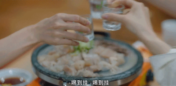 这么狂的疯批美人，竟然一次就来三个