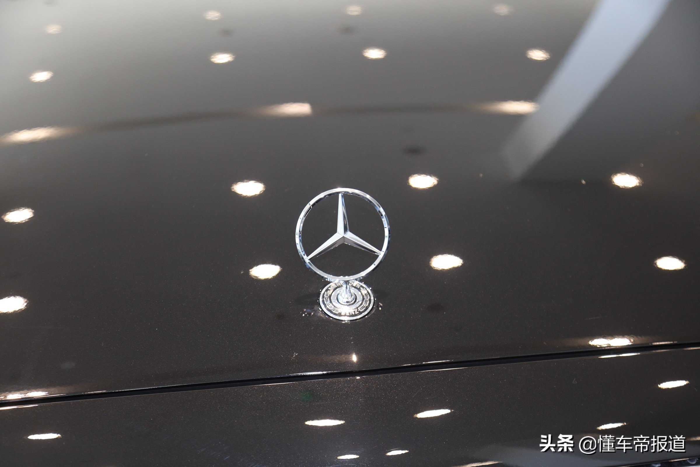 新车 |“好大哥的小老弟”，详解北京奔驰新款E级长轴距轿车