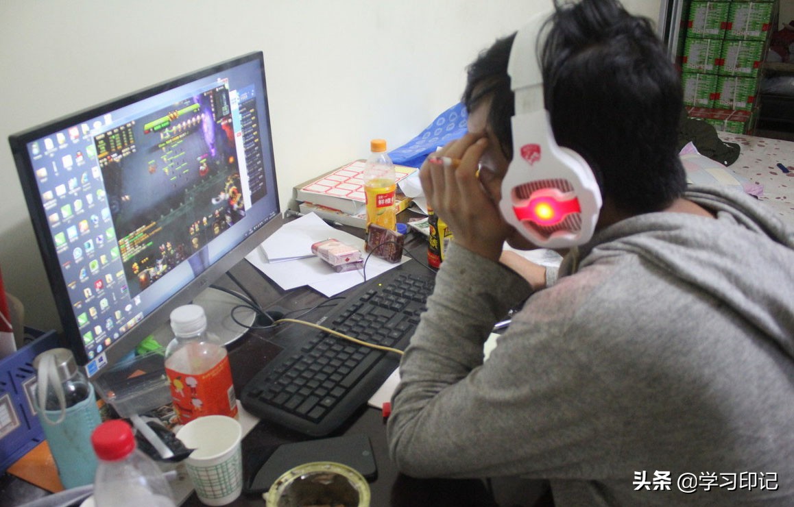 夏天过去后，很多高校晚上十二点前就要“断电”，你知道原因吗？