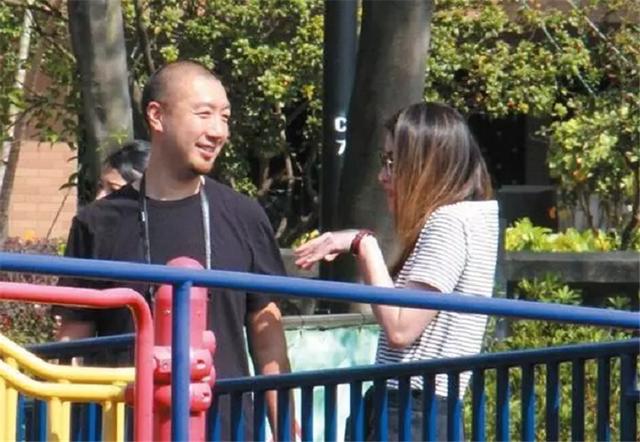 豪门老公独宠29年，掷5600万买豪宅，陈慧琳光鲜亮丽背后藏着秘密