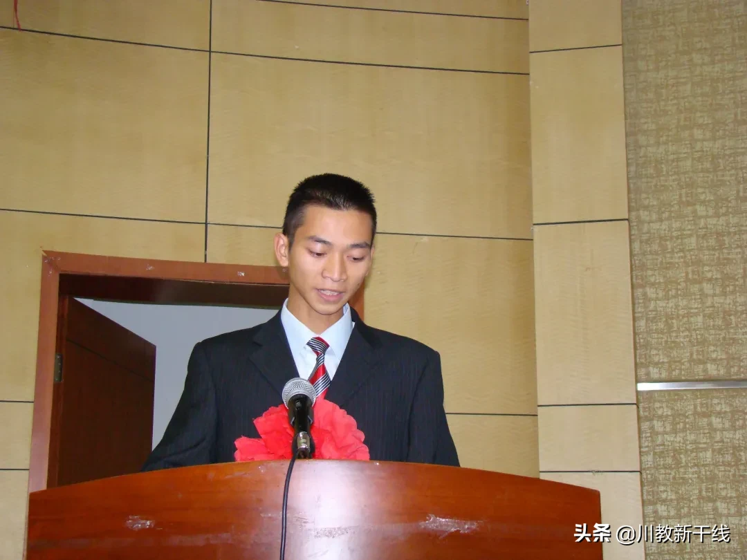 邓忠君：扎根四川大学锦城学院学生农场的“现代农夫”