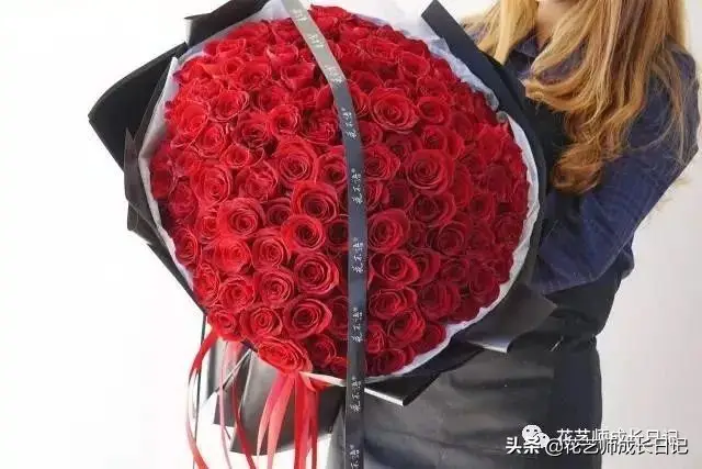 玫瑰数量的含义是什么（玫瑰花数量代表的意义）