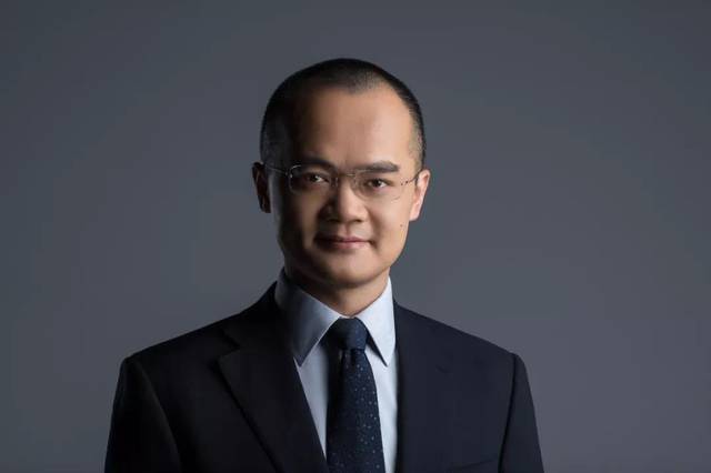 富豪榜：马化腾再登榜首，钟睒睒跌至四名，曾毓群首次进前十