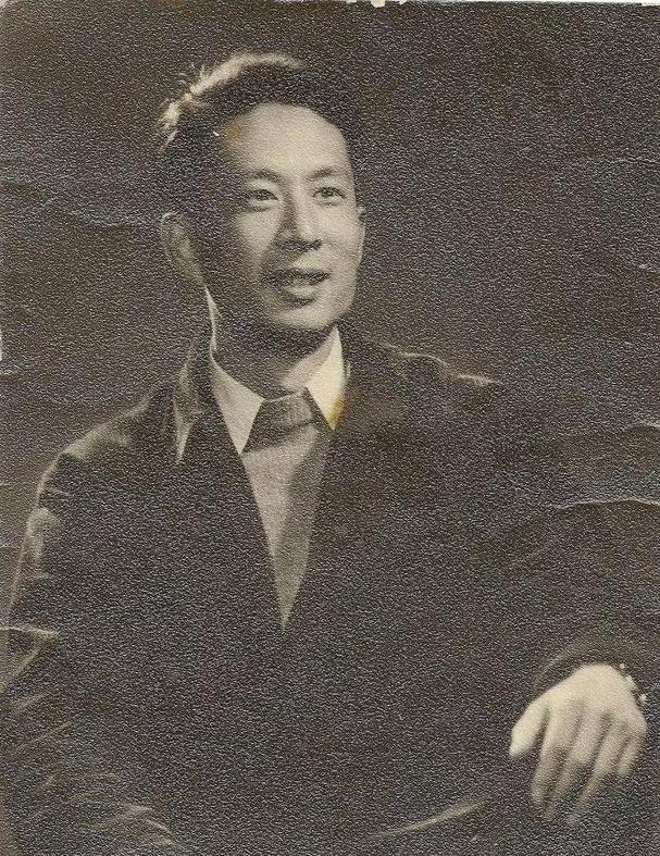 "高营长"冯喆的婚姻悲剧,49岁英年早逝,妻子没有与他合葬