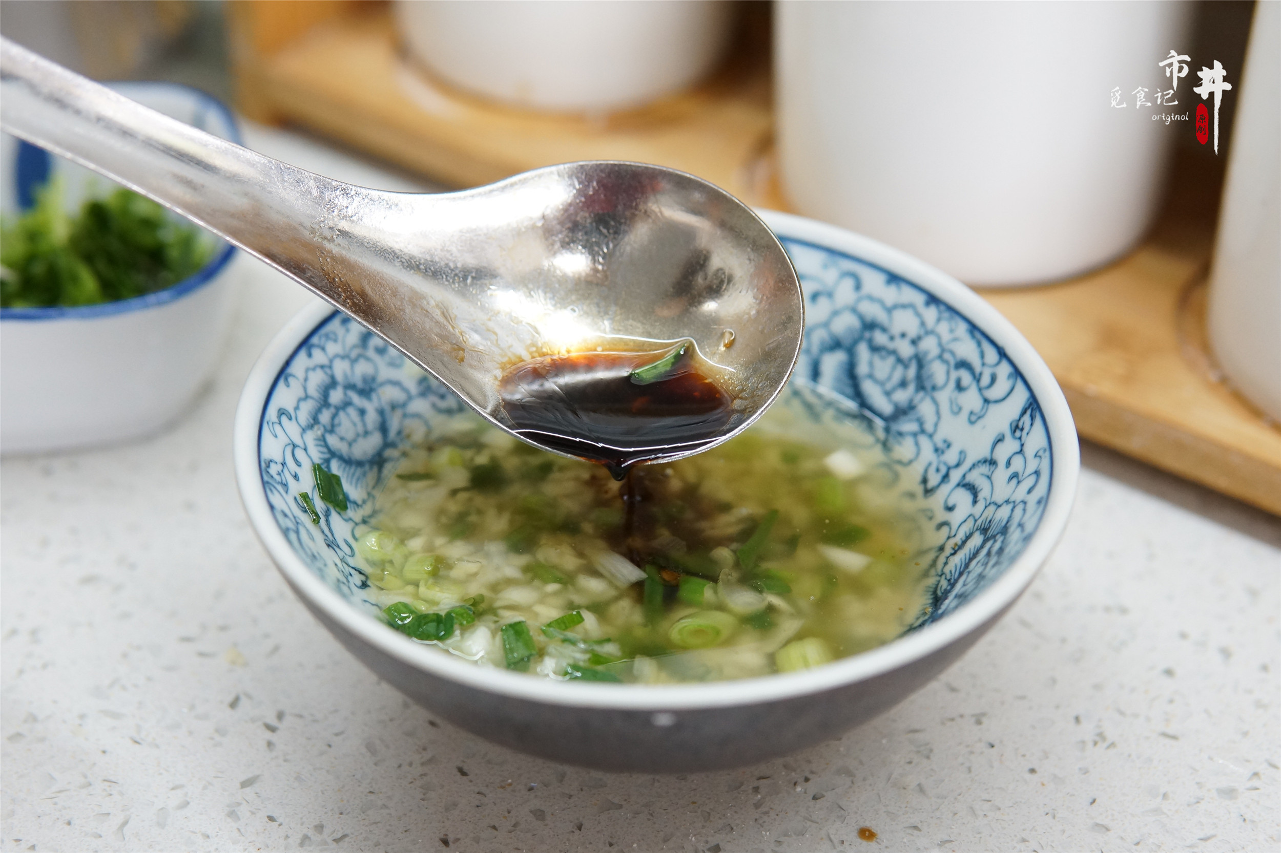三伏天，吃茄子正是时候，教你“凉拌茄子”好吃的窍门，老香了